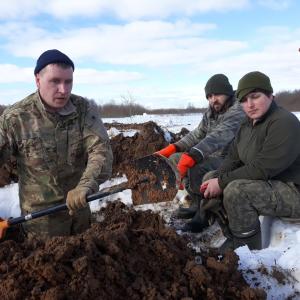 Двух красноармейцев обнаружили московские поисковики в Зубцовском районе